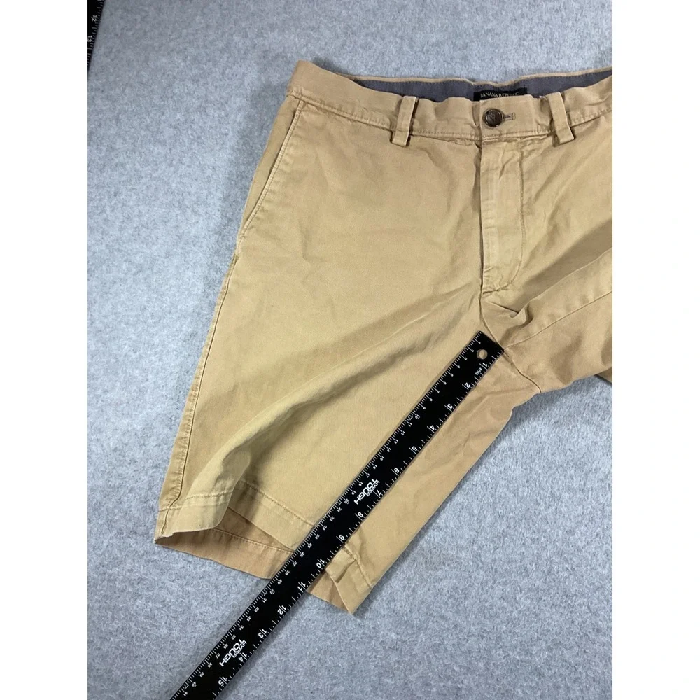Banana Republic Aiden Slim Fit Chino Shorts Mens 31 Khaki Cotton 9 Inseam 1616